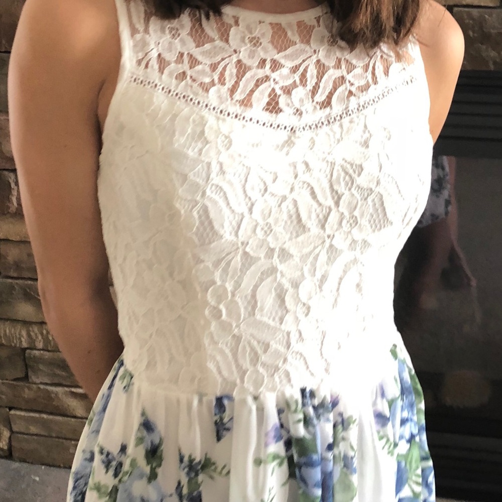 Speechless Junior’s Beautiful Floral Dress